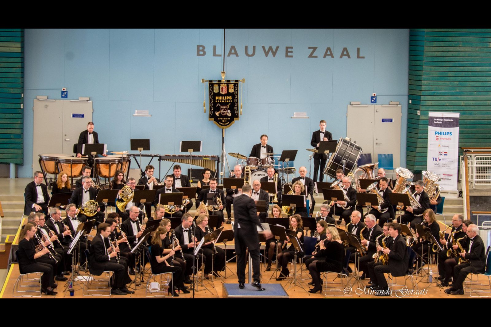 Philharmonie Brainport tijdens een concert in de Blauwe Zaal